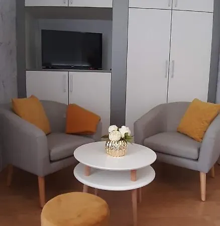 Lila Ház Apartamento