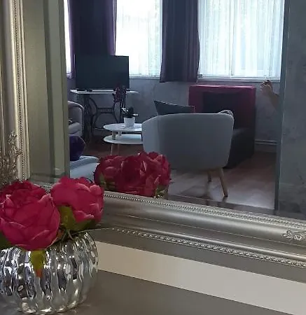 Lila Haz Lägenhet